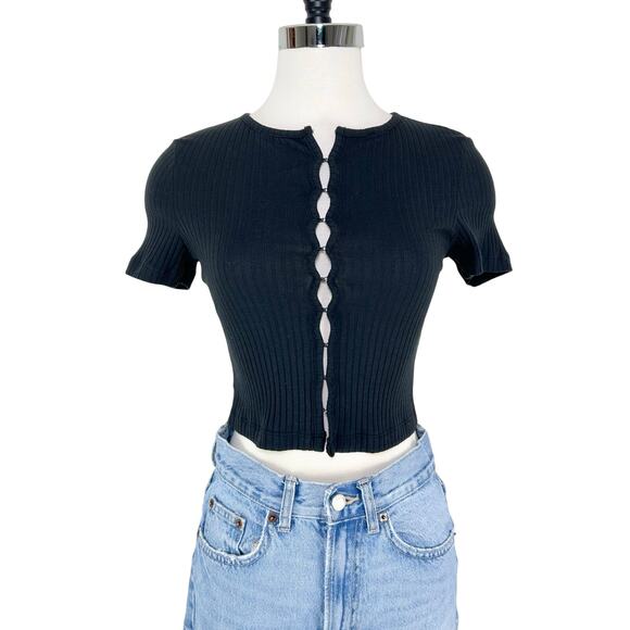 Urban Outfitters Tops - UO Crop Top Hook & Eye Front Closure Ribbed Black Short Sleeve Women's Small
